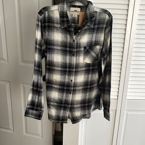 Black and White button down XL